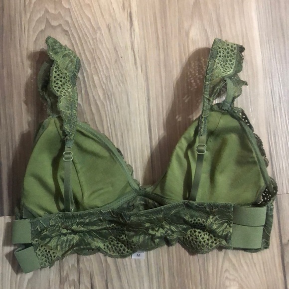 Green Lace Bralette - Picture 2 of 6